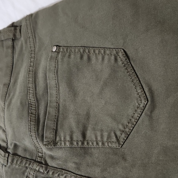 NWOT Liquidx Skinny Midrise Jeans Women's Size 0 Army Green - Picture 9 of 12